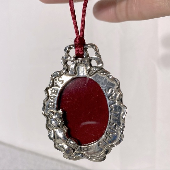 Vintage Seagull Pewter Baby’s 1sty Christmas Oval Picture Frame Ornament - Picture 3 of 5